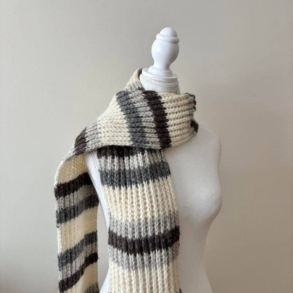 VINTAGE STRIPED SCARF - Picture 2 of 4